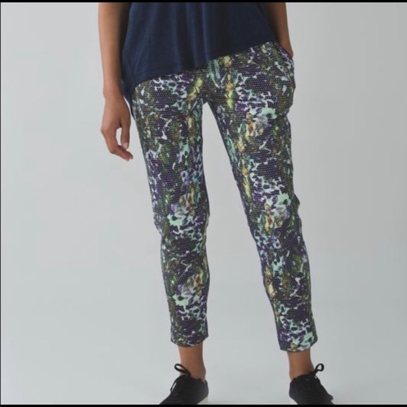 NWOT Lululemon Jet Crop Slim Pant Size 8